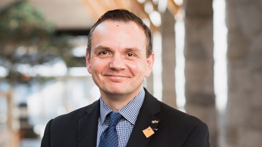 Dr. Geoffrey Payne