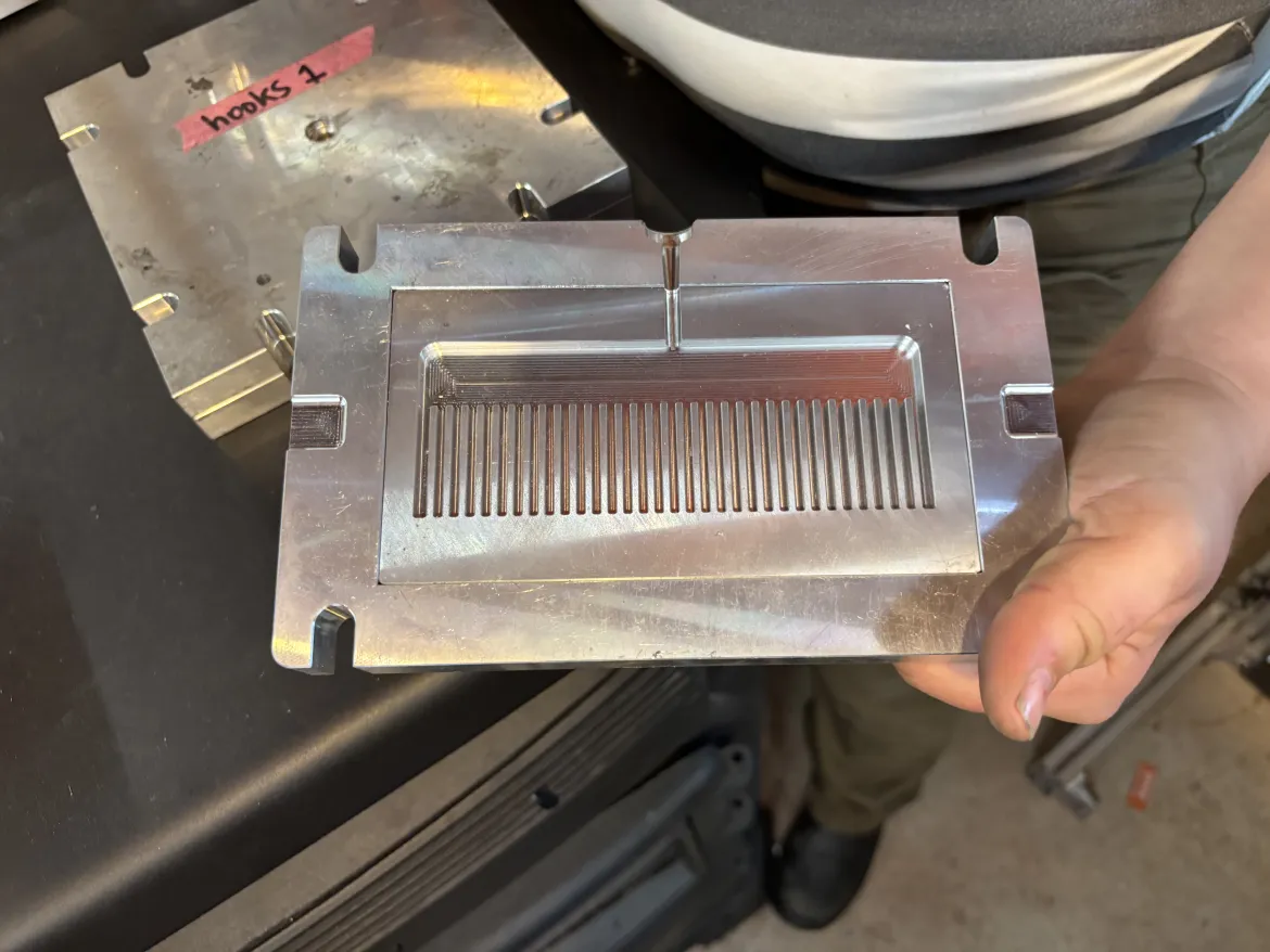 Delve Comb Mold 