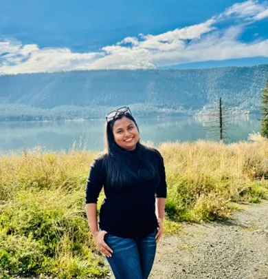 Wathsala De Silva in front of a lake