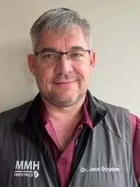 Dr. Jaco Strydom received an award from NMP Year 3 Terrace ICC students.