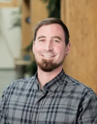 Justin Foster Photo