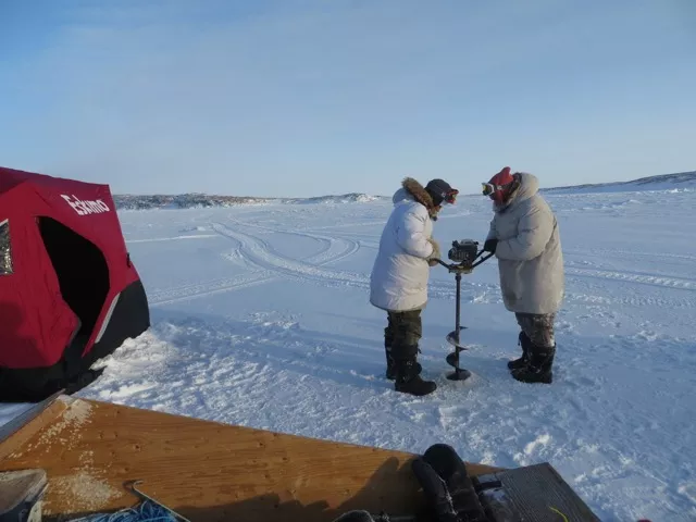  Water sampling at southeast Belcher Islands. Credit: A. Eastwood.